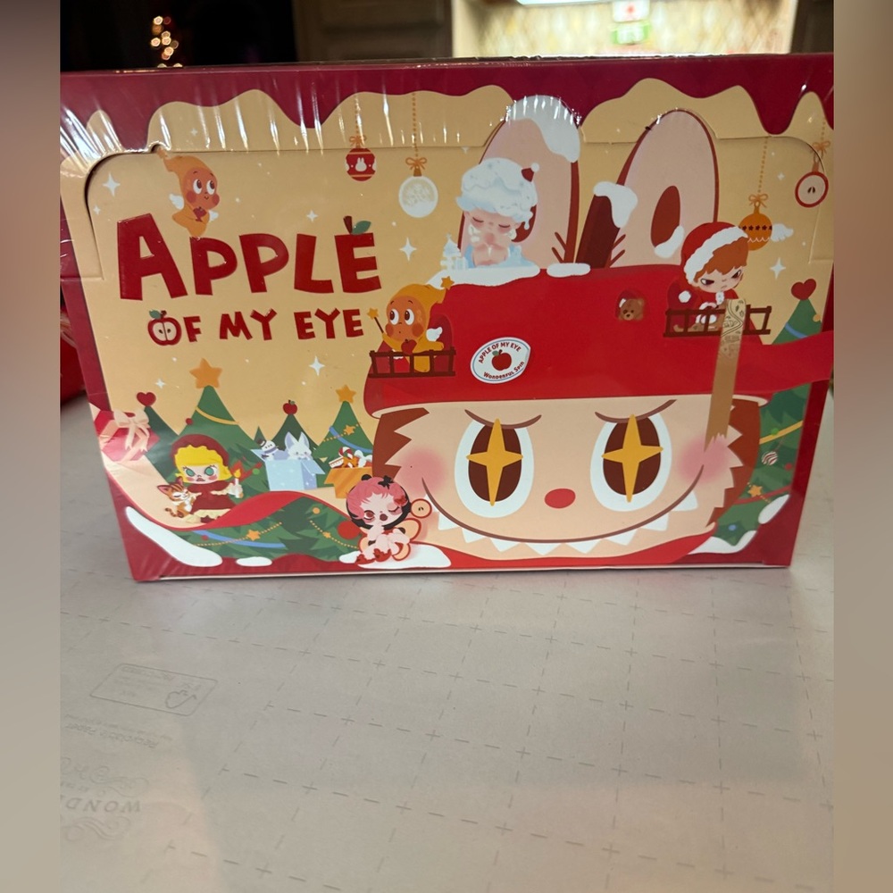 Brand new in box all 6 apple of
My eye set.unopened blind boxes sold out online